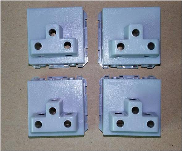 Electronic plastic injection.jpg