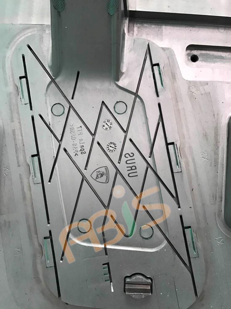 Lamborghini fuel tank back cover2