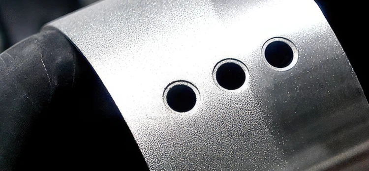 Figure 6-19: Cavity surface after sandblasting treatment Figure 6-19: Cavity surface after sandblasting treatment